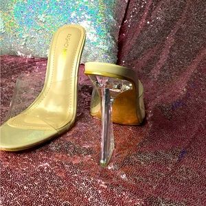 Ladies size 7.5 Clear Slippers